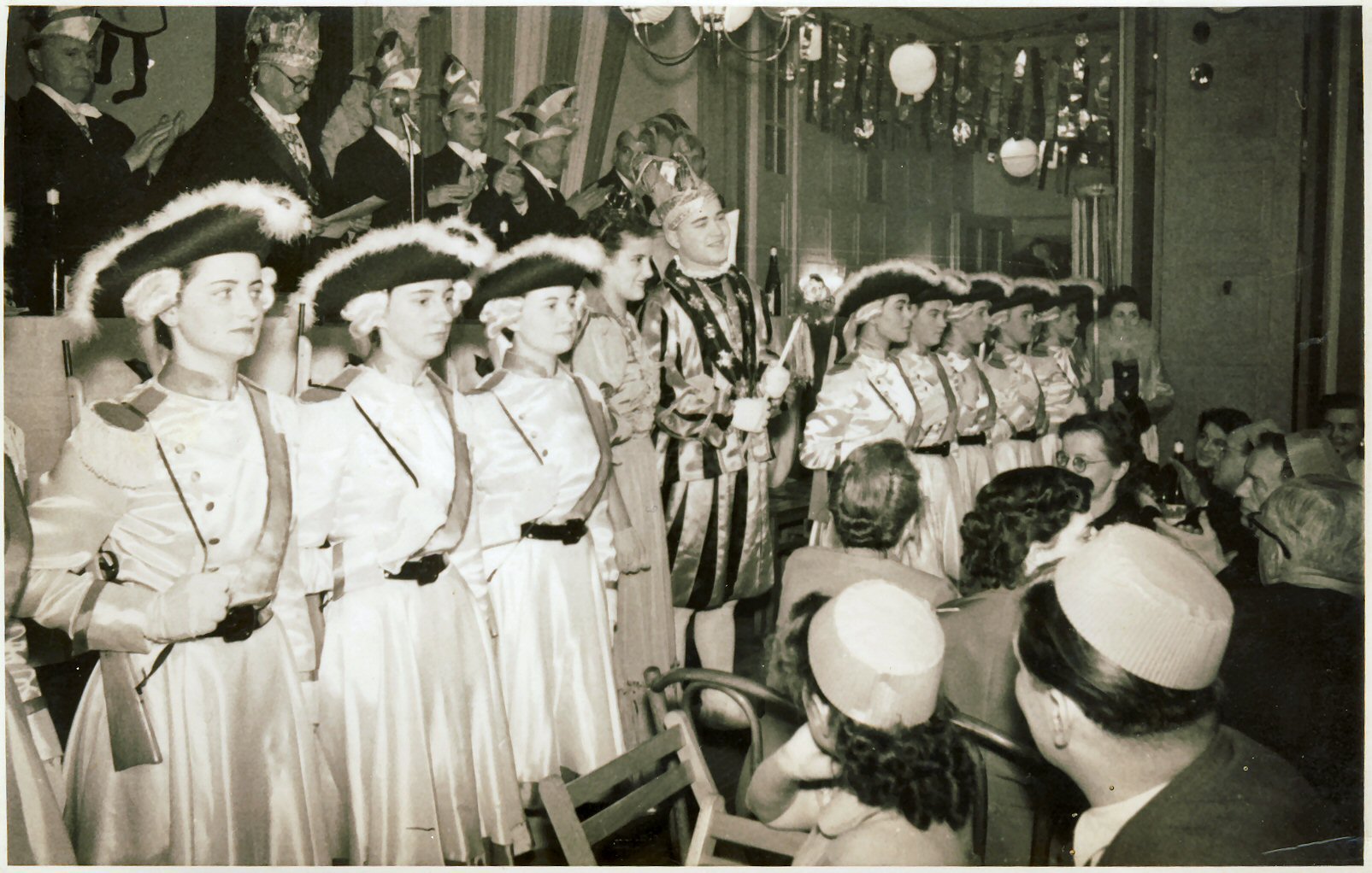 1954