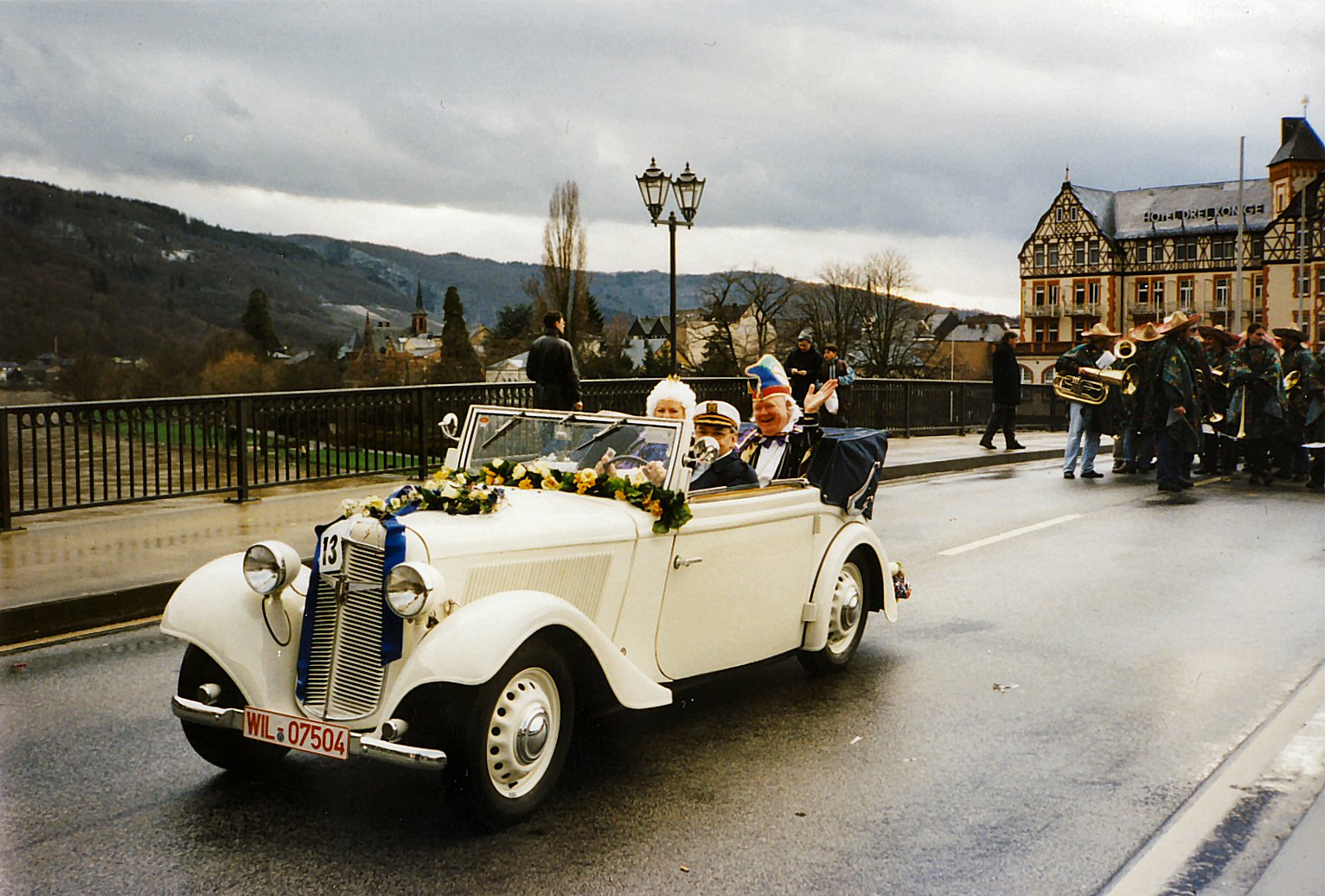 2000